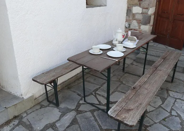 Haus In Privatgrundstueck Bei